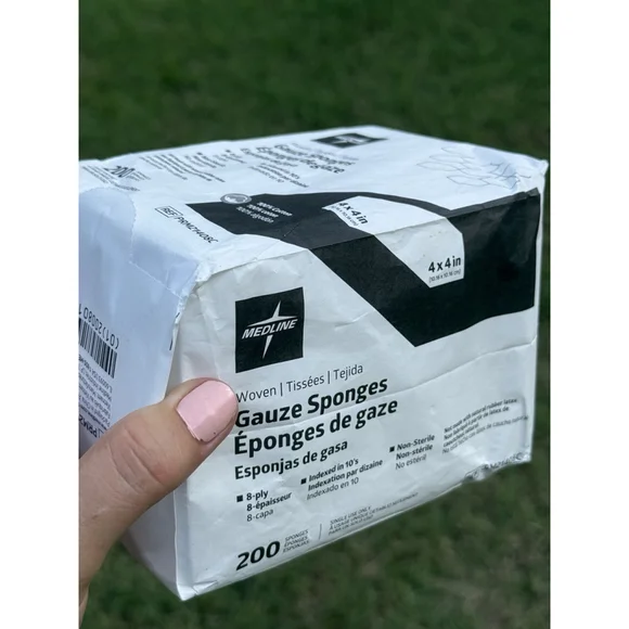 Medline 4 x 4 Gauze Sponges 100% Cotton 8-Ply Woven Non-Sterile Gauze 200 NEW - Picture 2 of 5